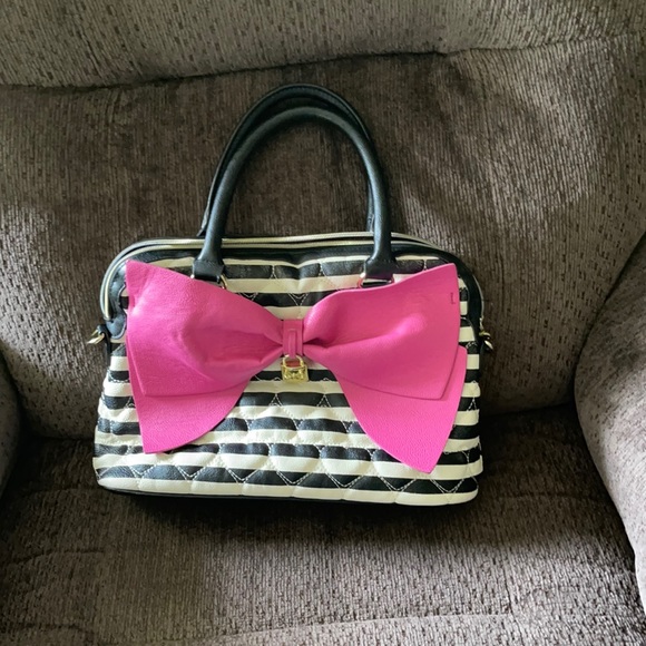 Betsey Johnson Handbags - Betsy Johnson purse